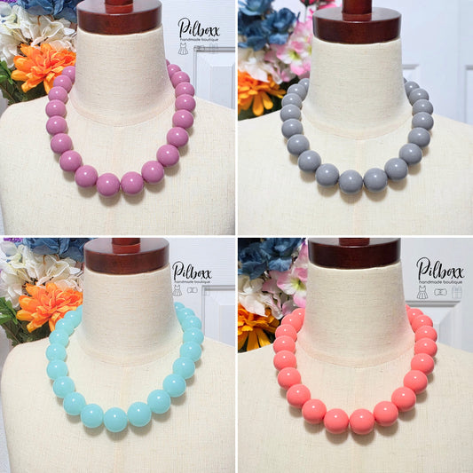 Chunky Bead Magnetic Neckalce, 18"