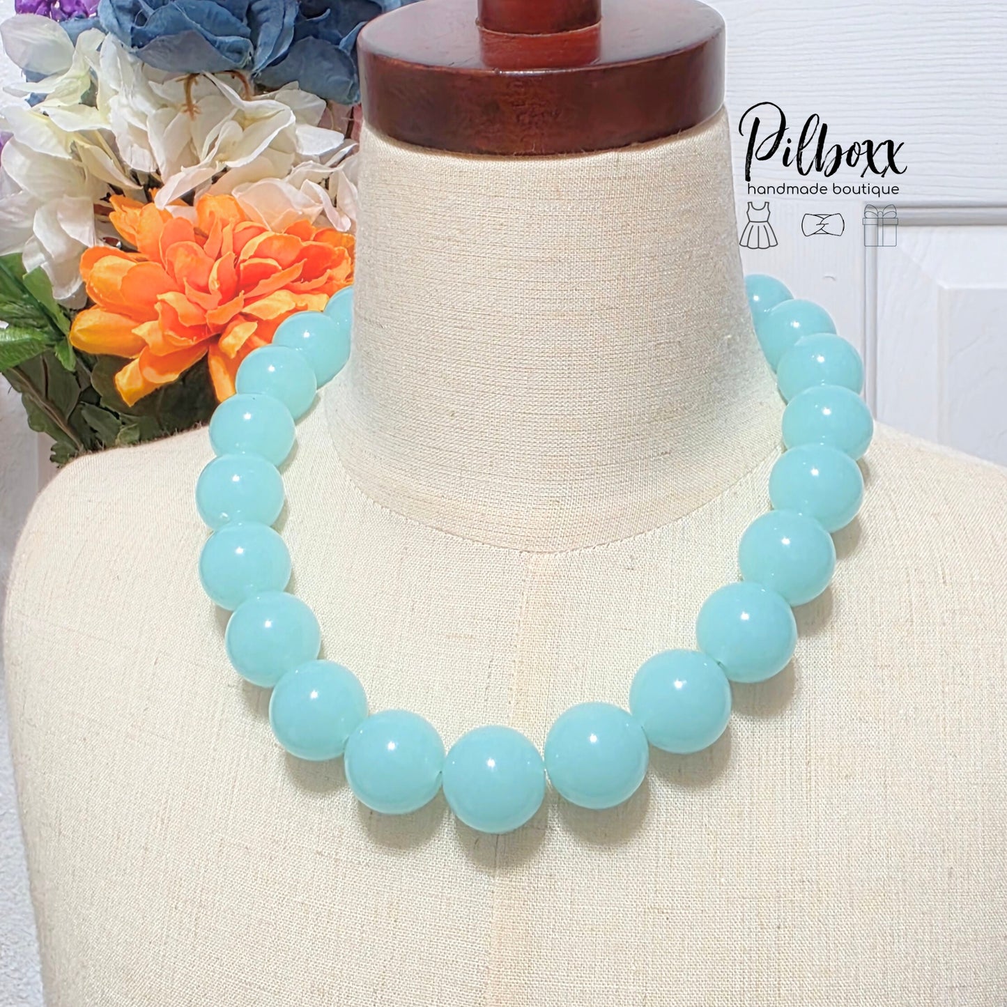 Chunky Bead Magnetic Necklace, 18"