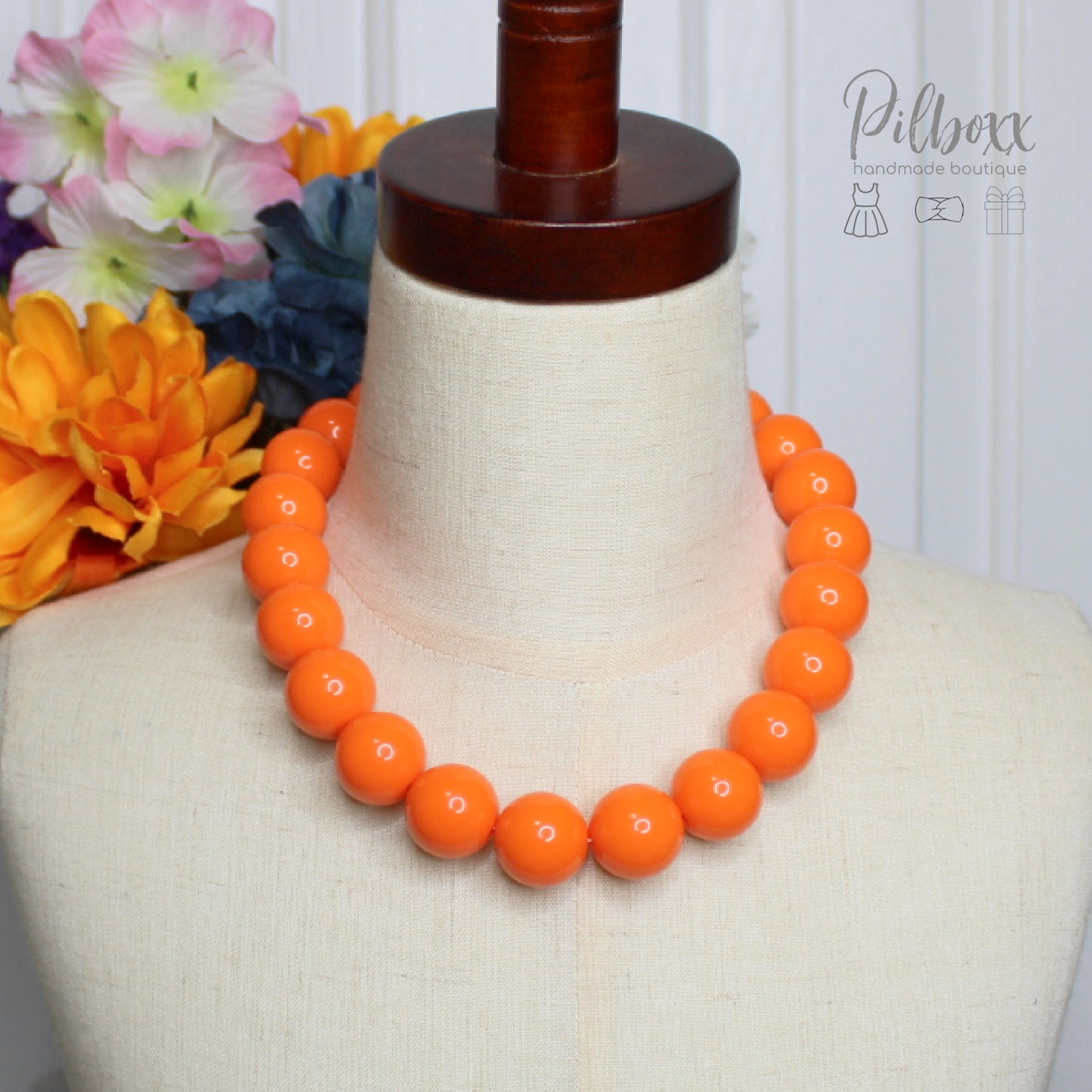 Chunky Bead Magnetic Necklace, 18"