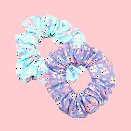 Pastel Winter Teeth Dentral Scrunchie